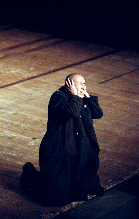 Henri V / Pippo Delbono / Festival d'Avignon - 2004 par Caroline Ablain Photographe à Rennes